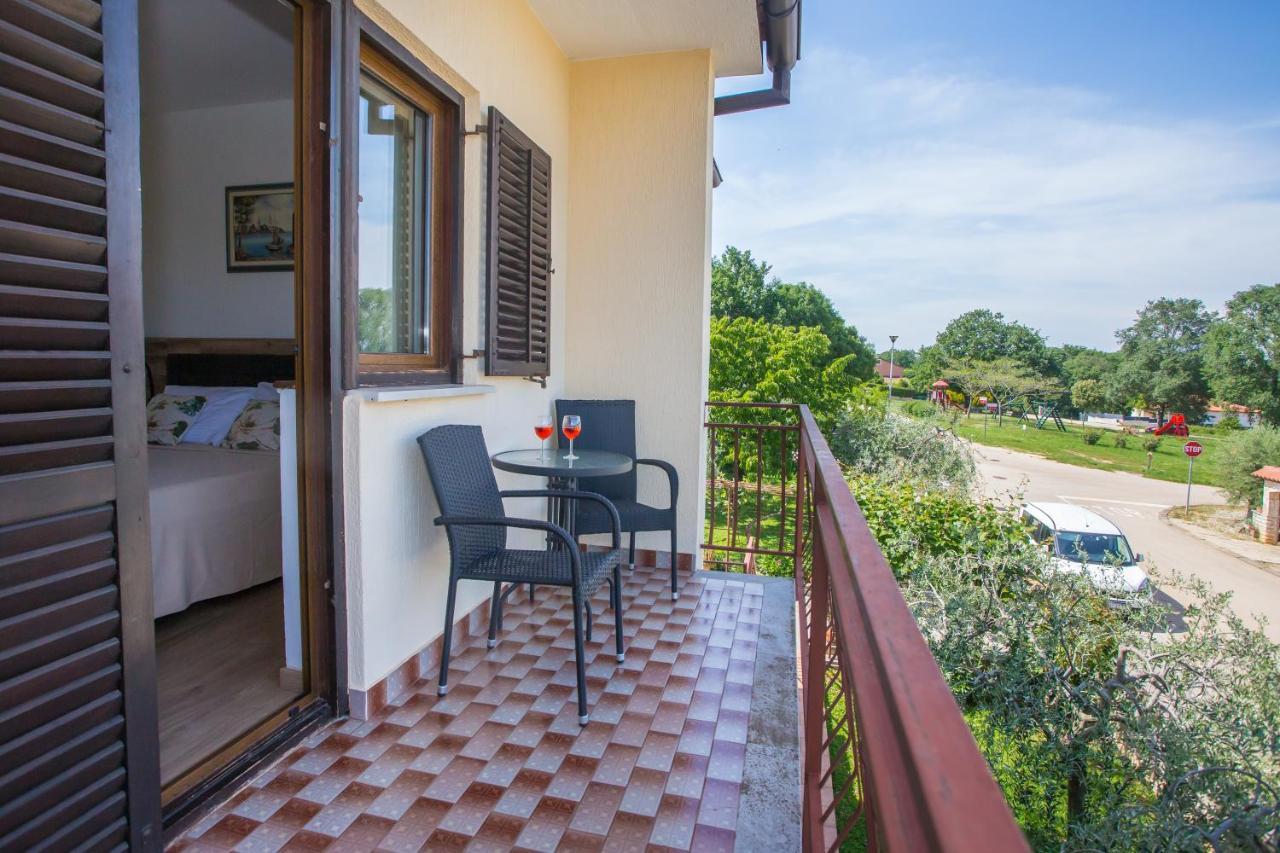 Apartment Anna Poreč Exterior foto